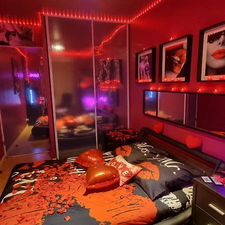 Love Room Sexy Love Cosy Lib Proche Centre Gare A Pied Aulnay-sous-Bois Eksteriør bilde