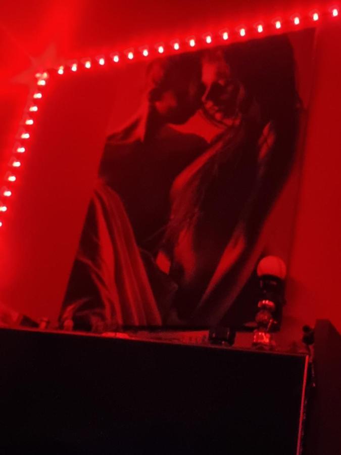Love Room Sexy Love Cosy Lib Proche Centre Gare A Pied Aulnay-sous-Bois Eksteriør bilde