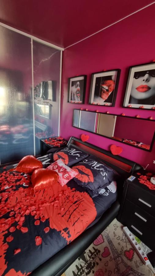 Love Room Sexy Love Cosy Lib Proche Centre Gare A Pied Aulnay-sous-Bois Eksteriør bilde
